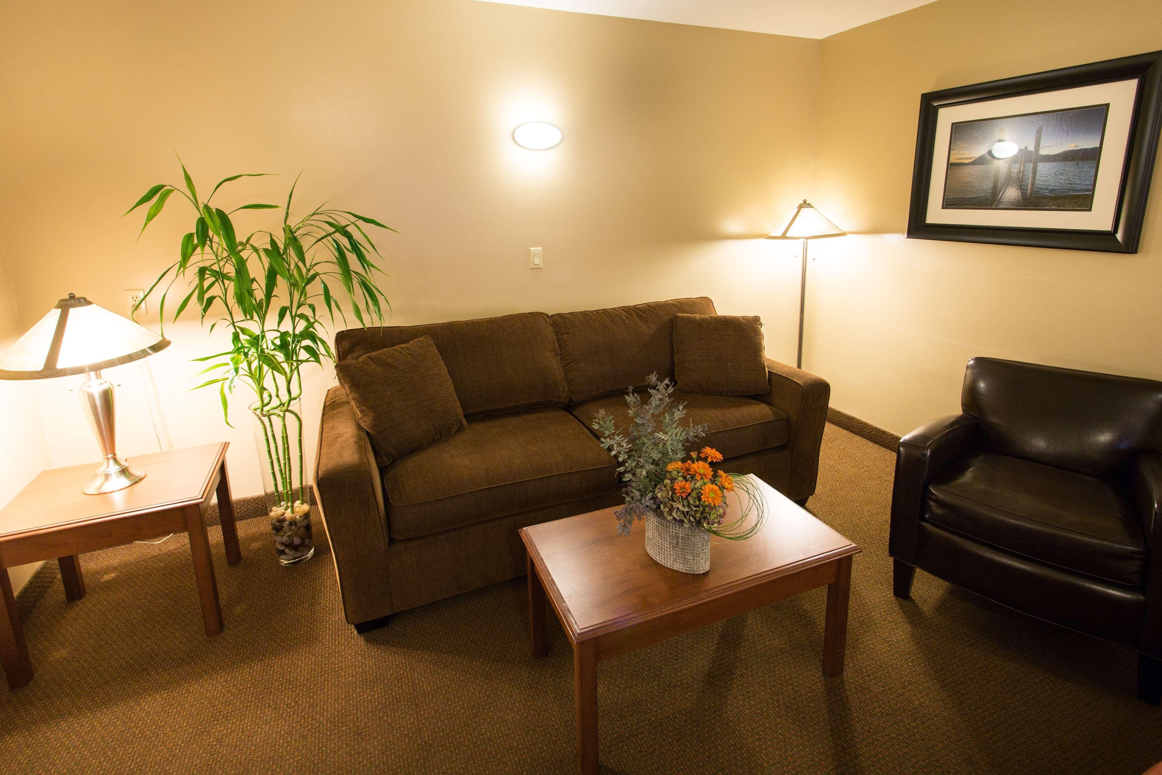 Best Western Sicamous Inn Dış mekan fotoğraf