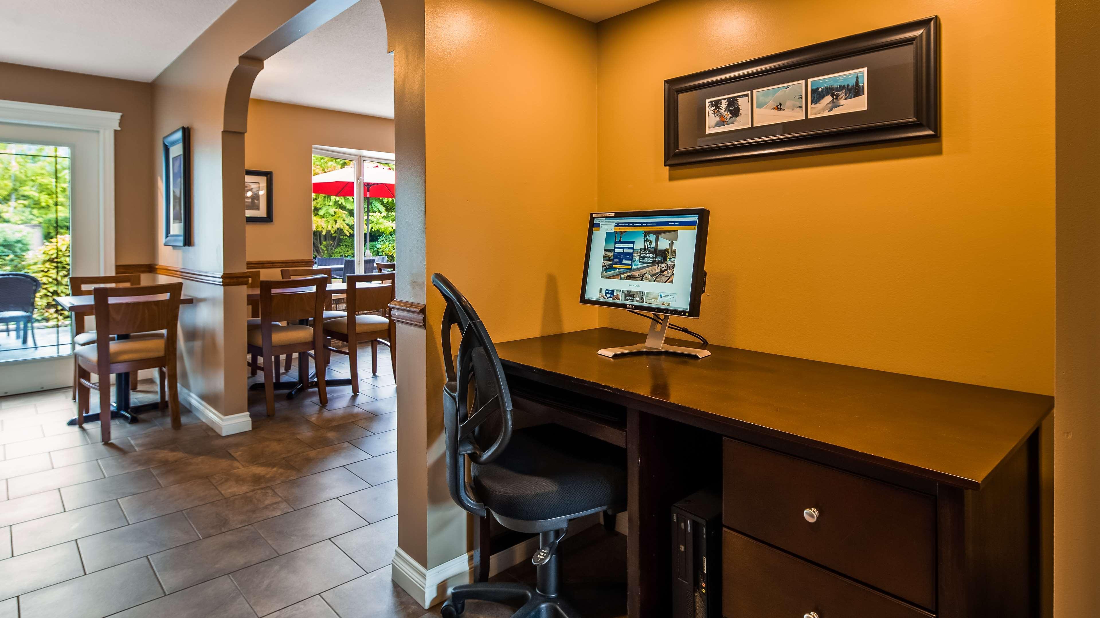 Best Western Sicamous Inn Dış mekan fotoğraf